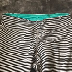 American Eagle Crop Leggings